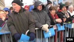 关键的战场州选民前去投票(视频截图)