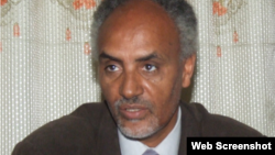 ፕሮፌሰር በየነ ጴጥሮስ 