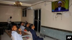 Namoota oduu waayee dheereffamuu gaafa filannoo Tv irratti laalaa jiran, Moqaadishoo