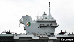 参加演习的航母之一，英国皇家海军“伊丽莎白女王”号（HMS Queen Elizabeth）航母（英国皇家海军照片）