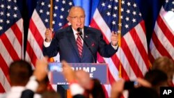 차기 국무장관으로 거론되고 있는 루돌프 줄리아니 전 뉴욕시장이 지난 8월 오하이오에서 트럼프 지지 선거 유세를 하고 있다.