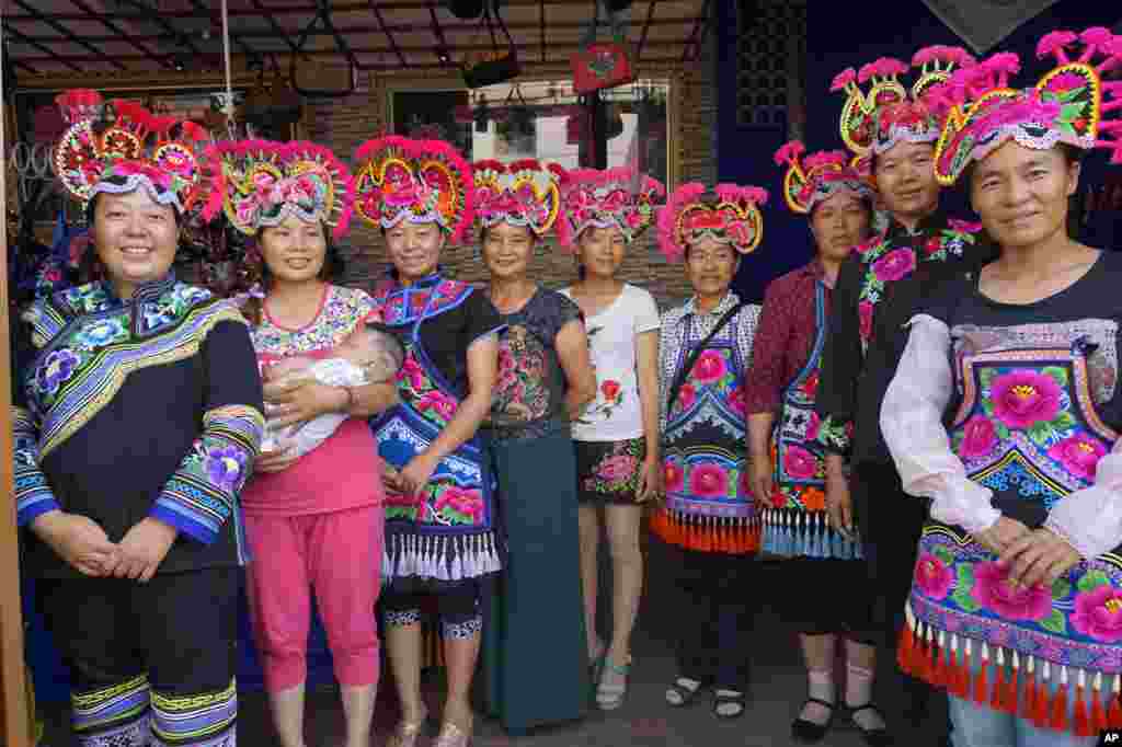 Female entrepreneurs in Chuxiong, Yunnan Province helped by Mary Kay's Women's Entrepreneurship Program