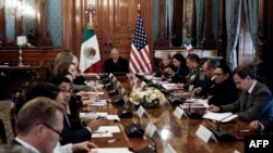 ርክብ ሰብ-መዚ ኣመሪካን መክሲኮን