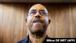 资料照片：莫桑比克前财政部长曼努埃尔·张在南非法庭上。(2019年1月8日)