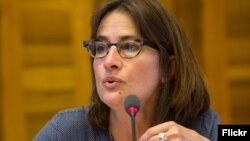 ሌዝሊ ሌፍኮው ምክትል ዳይሬክተር ሂማን ራይትስ ዎች ጨንፈር ኣፍሪቃ