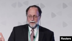 被委内瑞拉反对派领袖瓜伊多委派为驻美洲开发银行代表的哈佛经济学家霍斯曼 - 资料照片