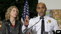 El jefe de la policía de Charlotte, Kerr Putney instó a mantener la calma y a no realizar protestas que se tornen violentas.