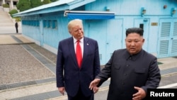 Shugaban Amurka Donald Trump (Hagu) da takwaran aikinsa na Korea ta Arewa, Kim Jong Un (Dama)