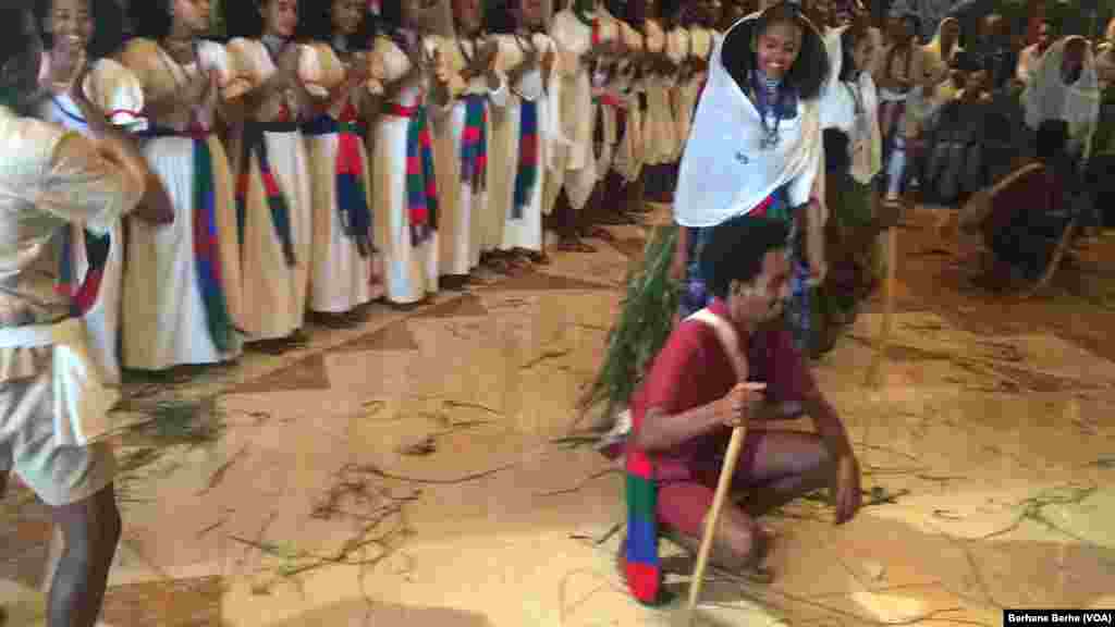 ብምኽንያት በዓል ቅዱስ ዮውሃንስ፣ ኣብ ንኡስ ዞባ ሰረጀቓ&nbsp; ኣብ ታሪኻዊ ኣዳራሽ &quot;ሓፋሽ ዛግር&quot; ዝቐረበ ባህላዊ ምርኢት