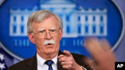 존 볼튼 백악관 국가안보보좌관이 27일 브리핑에서 미-한 정상회담 계획을 발표했다.