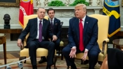 Presidenti Donald Trump dhe Presidenti turk Recep Tayyip Erdogan në një takim në Shtëpinë e Bardhë më 13 nëntor të vitit 2019.