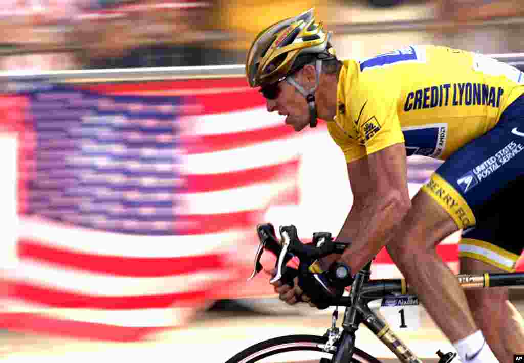 July 25, 2004: Armstrong becomes the first person to win six Tour de France titles. 