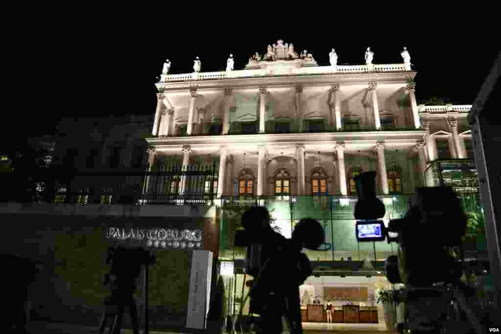 دومین جلسه وزرای خارجه ایران و ۱+۵ از دوشنبه شب تا بامداد روز سه شنبه ۱۶ تیر ادامه پیدا کرد.