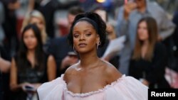 رایانا اصرار دارد در محصولاتش از مدل های متفاوت و متنوع استفاده کند. 