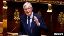 Perdana Menteri Michel Barnier berbicara di depan Majelis Nasional di Paris, Prancis, 8 Oktober 2024 (foto: dok). 
