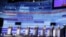 图为共和党总统参选人8月11日在爱奥华州进行辩论的场景