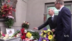 Supporters Memorialize Murdered Russian Reporter of Chechnya Abuse