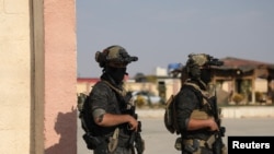 دو تن از اعضای نیروهای دموکراتیک سوریه در حسکه - آرشیو