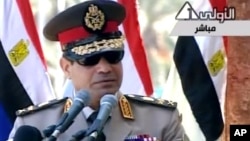 Abdel Fattah el-Sissi mengeluarkan seruan rakyat Mesir untuk melakukan protes massal mendukung pemerintahan sementara dalam pidato wisuda akademi militer hari Rabu (24/7).