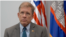 រូបឯកសារ​៖ លោក W. Patrick Murphy ឯកអគ្គរដ្ឋទូត​សហរដ្ឋ​អាមេរិក​ប្រចាំនៅប្រទេស​កម្ពុជា​បាន​ផ្តល់បទសម្ភាស​ដល់​វីអូអេ​ខេមរភាសា​ នៅស្ថានទូតសហរដ្ឋអាមេរិក​ក្នុងរដ្ឋធានី​ភ្នំពេញ​ កាលពីថ្ងៃទី១ ខែតុលា ឆ្នាំ​២០២១ អំពី​ស្ថានភាពសិទ្ធិមនុស្ស និងលទ្ធិប្រជាធិបតេយ្យ​នៅ​កម្ពុជា។ (វីអូអេខ្មែរ)