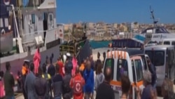 ኢጣልያ፡ስደተኛታት ንዝጸዓነት መርከብ ኣብ ትሕቲ ቀይዲ ኣእትያ