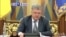 VOA60 Duniya: Shugaban Kasar Ukraine Petro Poroshenko Ya Yi Kira Ga Majalisar Dokokin Kasar Da Ta Ayyana Dokar Soja A Duk Fädin Kasar