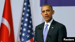 美国总统奥巴马在20国峰会一次会议之后对记者发表谈话（2015年11月16日）