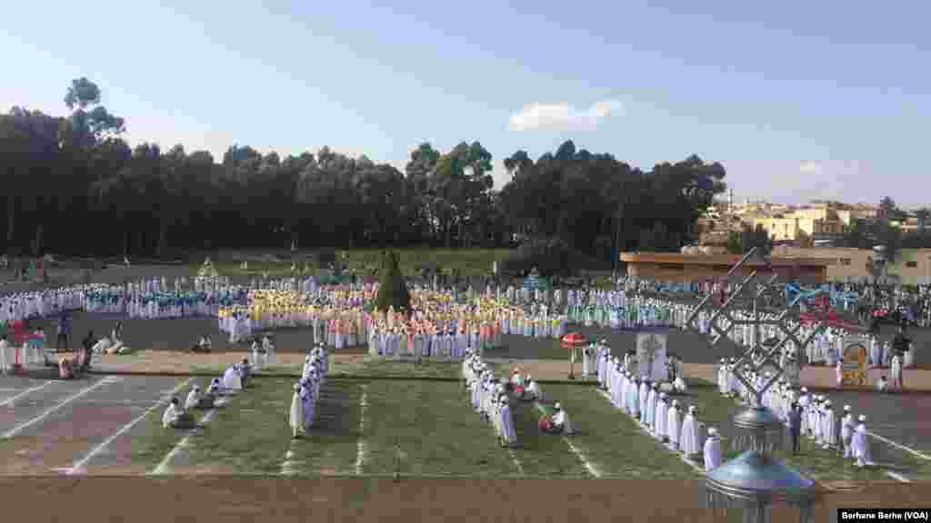 ኣከባብራ በዓል መስቀል ኣብ ኣስመራ