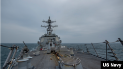 美军菲恩号导弹驱逐舰2021年3月10日穿越台湾海峡（美国海军照片）