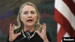 U.S. Secretary of State Hillary Clinton speaks during a news conference with Croatian President Ivo Josipovic in Zagreb, October 31, 2012. 