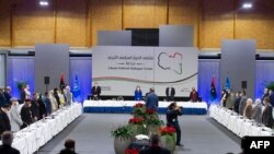 وێنەی کۆبوونەوەی لیبیاییەکان لە ژنێڤ