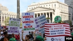 Protesters take to the streets on May Day in New York to protest U.S. President Donald Trump's immigration policies. (R. Taylor/VOA