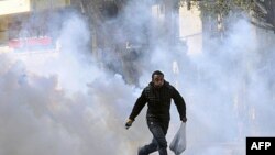 Qahirədə nümayişçilər və polis arasında toqquşma baş verib