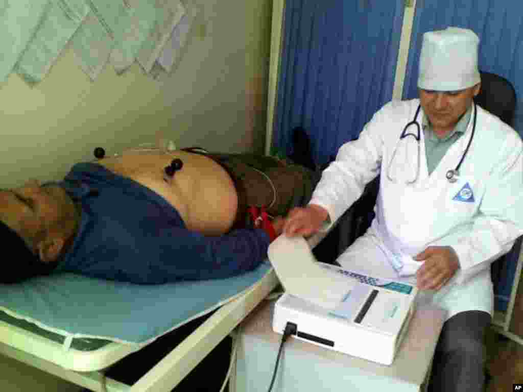 Zamonaviy yapon kardiografi vrachlarga beminnat yordamchi