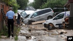 خیابانی در اسکوپیه پایتخت مقدونیه پس از سیل