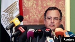 مصر کے نئے وزیرِ خارجہ نبیل فہمی نے ہفتے کو قاہرہ میں ایک نیوز کانفرنس سے خطاب کیا