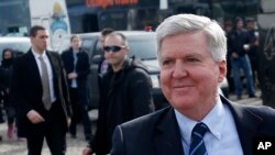 Ambasador SAD u Srbiji Kajl Skat (AP Photo/Darko Vojinovic)