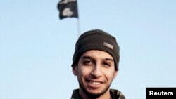 تصویر منتشر شده از عبدالحمید اباعود در نشریه داعش