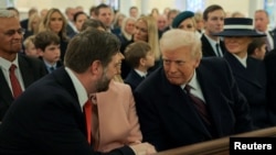 Дональд Трамп и Джей Ди Вэнс в епископальной Церкви святого Иоанна