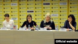 Učesnice konferencije (Foto: Medijacentar Beograd)