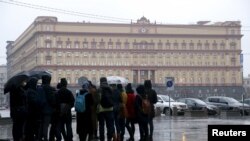 Le siège du Service fédéral de sécurité (FSB), ex-KGB, dans le centre de Moscou, Russie. (Photo prise le 10 novembre 2015.)