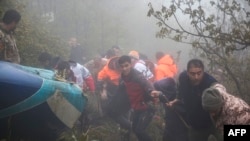 گروه امداد حادثه سقوط بالگرد 