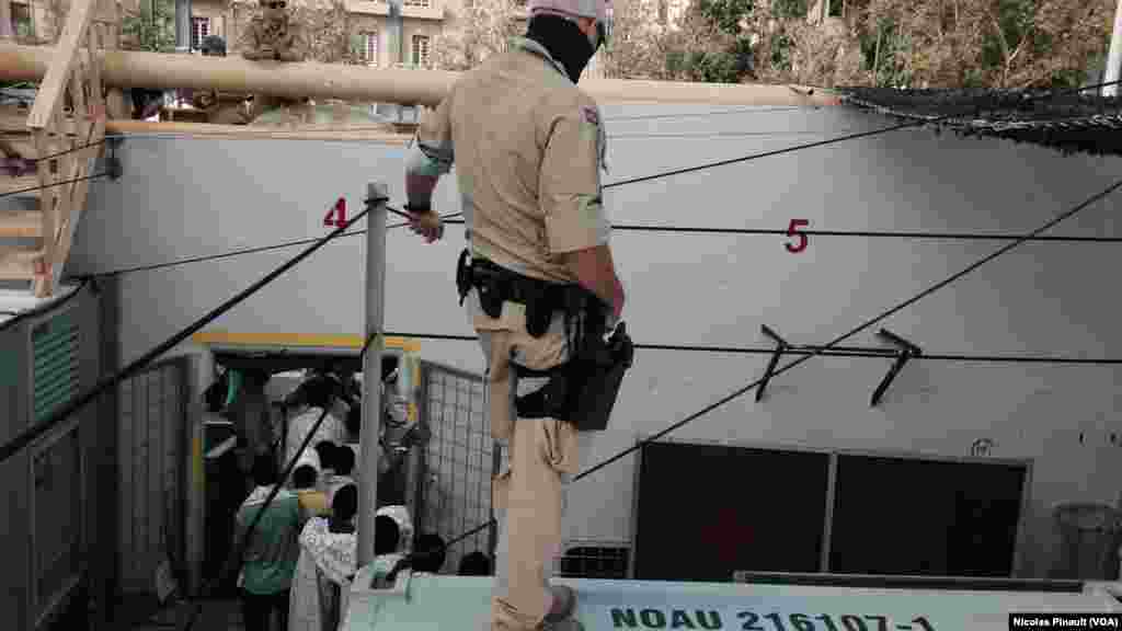 ሓንቲ ናይ ኖርወይ መርከብ መብዛሕቲኦም  ኤርትራውያን ዝኾኑ ብውሕዱ 239 ስድተኛታት ሎሚ ንግሆ ኣብ ወደብ መሲና ከምዘእተወቶም`ውን ተገሊጹ`ሎ።  