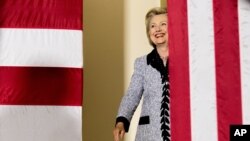 کلینتون سیاست متفاوتی از اوباما درباره ایران دارد. 