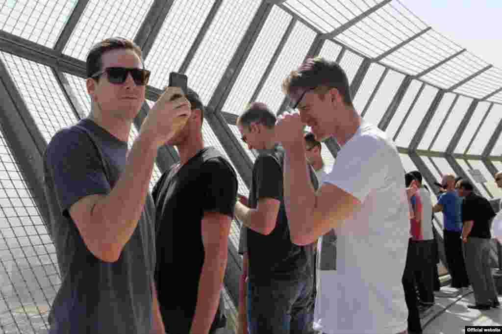 بازدید بازیکنان و کادر فنی تیم ملی والیبال آمریکا از برج میلاد تهران