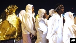 2015年3月4日被意大利海岸警卫队救起的移民（资料照）