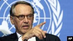 Jan Eliasson of Sweden, Special Envoy of the Secretary-General for Darfur, speaks during a press briefing about the Consultation on Darfur at the United Nations building in Geneva, Switzerland, Thursday, June 5, 2008.