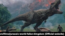 JURASSIC WORLD: FALLEN KINGDOM