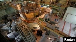 ایران حدود ده تن اورانیوم غنی شده دارد. 