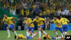 تیم ملی فوتبال برازیل در رقابت های المپیک پس از قهرمانی و کسب نخستین مدال طلا در فوتبال